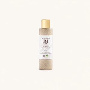 Scrub Viso Corpo BEAULÉANE su sfondo avorio